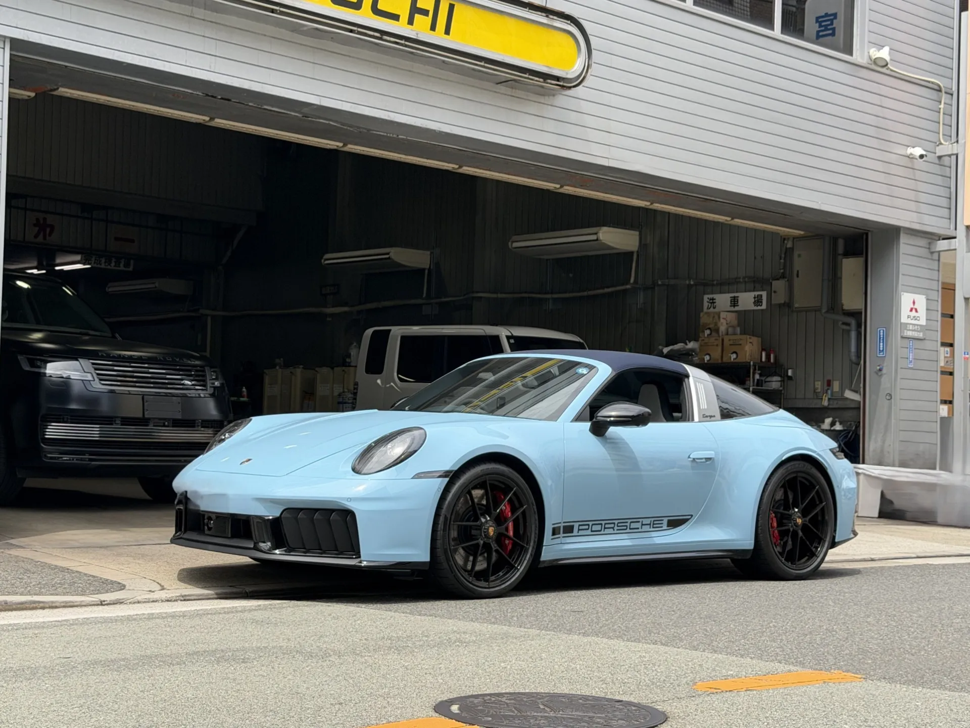 【超希少】幻のポルシェ911タルガ4GTS入庫!特別なカラー、マイセンブルー